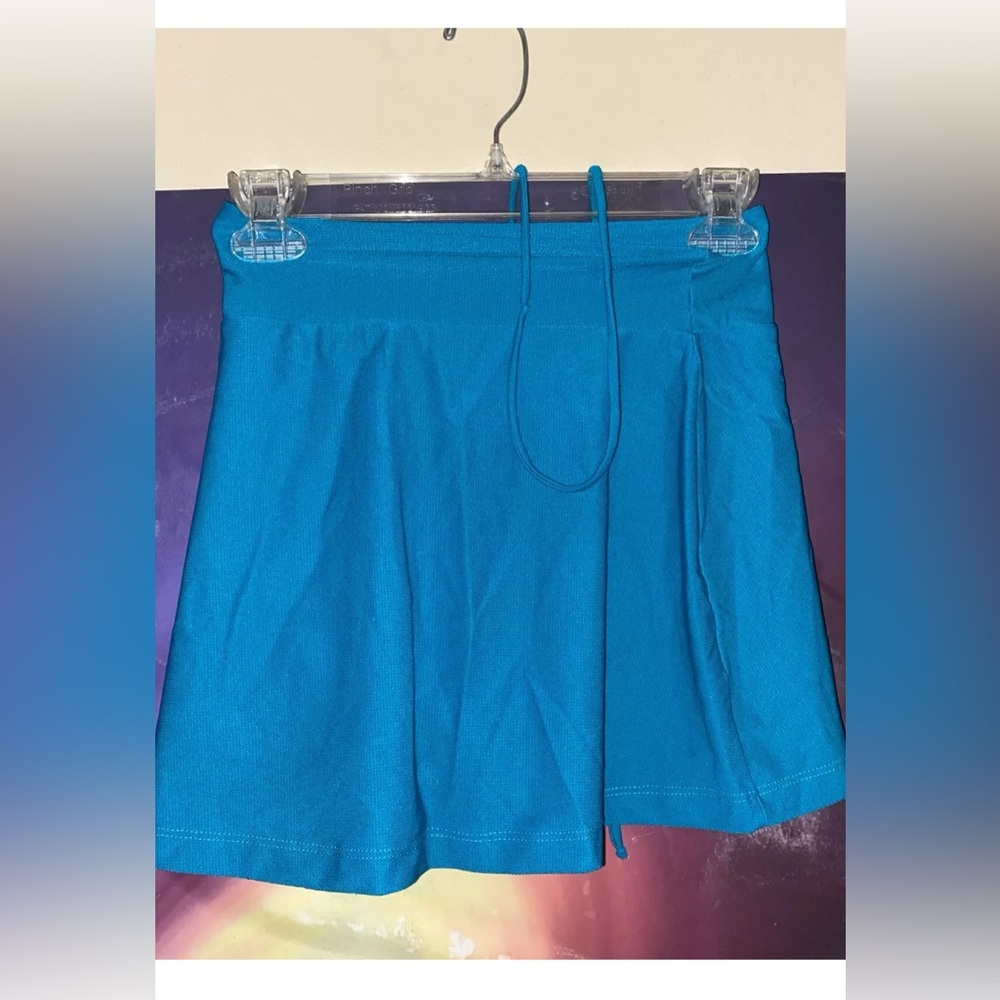 Skirt - Picture 2 of 4